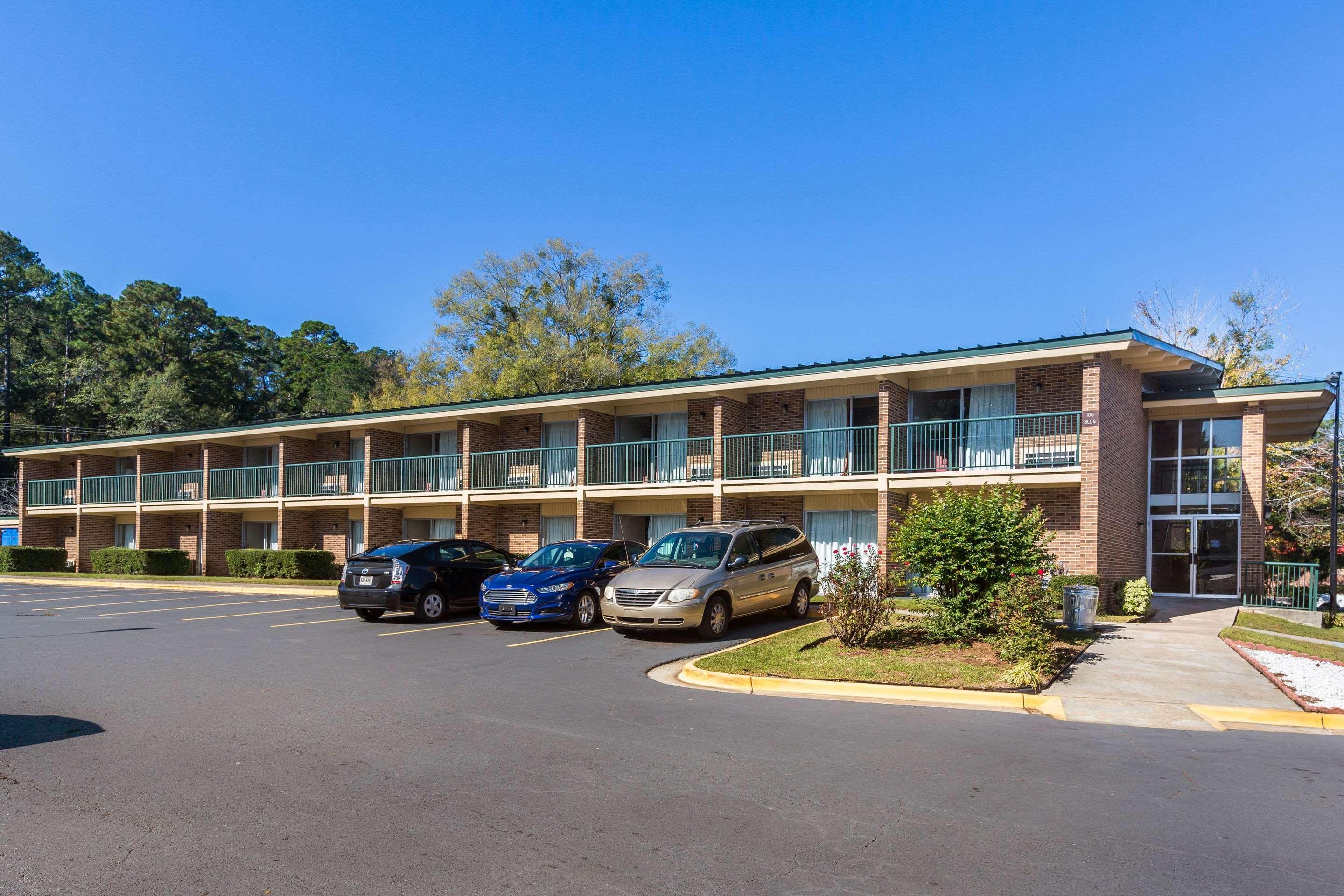 Super 8 By Wyndham Macon Ga Hotel Exterior photo